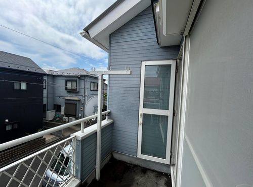 【バルコニー】 | 【仲介手数料０円】秦野市新町　中古一戸建て | 【仲介手数料０円】秦野市新町　中古一戸建て