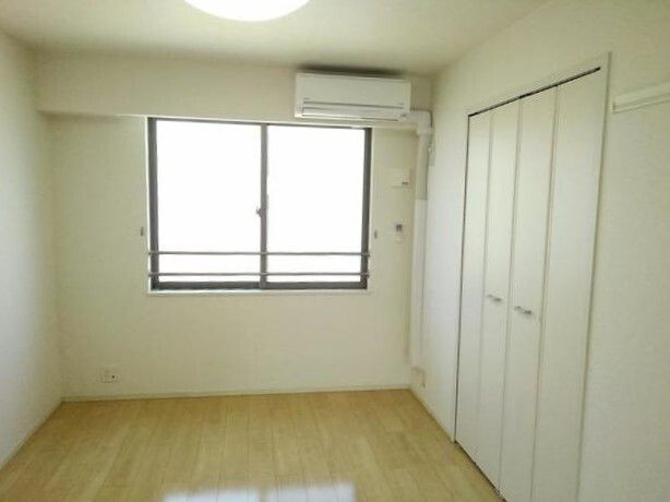 ブリッサ港西Ⅱの寝室