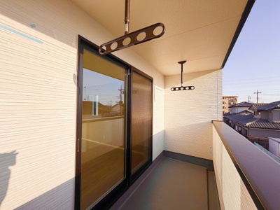 【バルコニー】