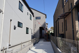 【外観】 | 撮影日 2025年10月30日 12:50 晴れ