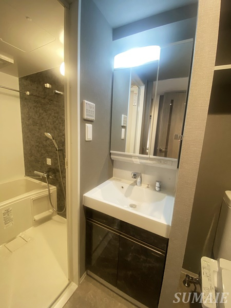 S-RESIDENCE王子Nordの独立洗面台|朝の身支度には欠かせない独立洗面化粧台