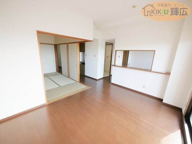 【居間・リビング】 | グランプレステージ明石魚住　3階