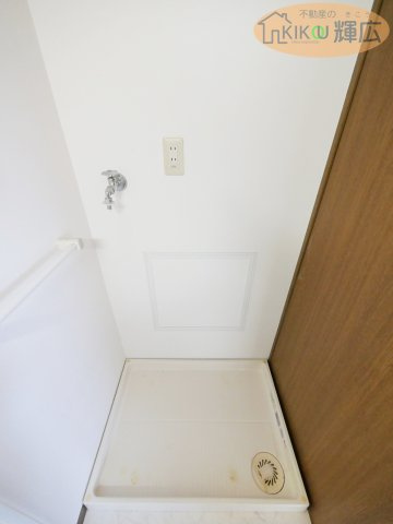 【ランドリースペース】 | グランプレステージ明石魚住　3階