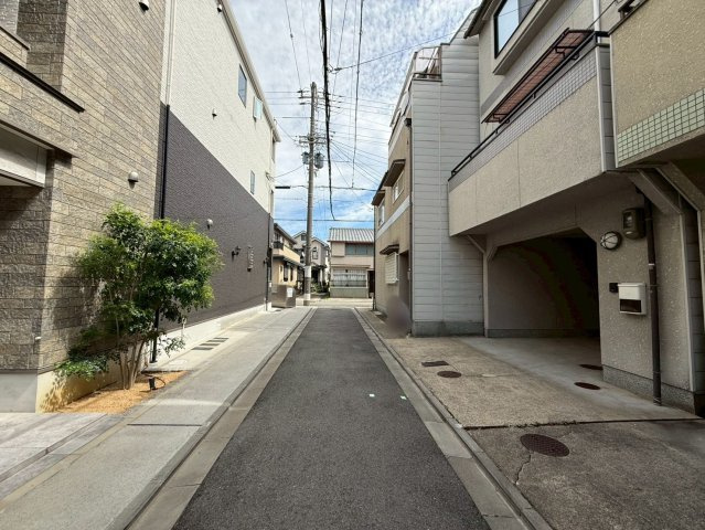 壬生辻町の前面道路含む現地写真