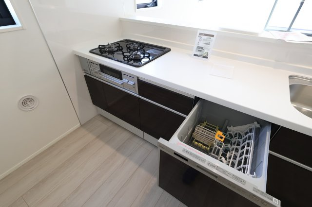 《仲介手数料無料》緑区太田窪１丁目12-18(2号棟)新築一戸建てリガーレのキッチン|2025年9月26日 12:50 晴れ