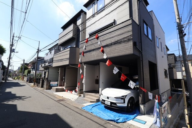 《仲介手数料無料》緑区太田窪１丁目12-18(2号棟)新築一戸建てリガーレの外観|2025年9月26日 12:50 晴れ