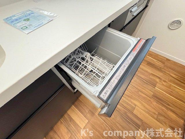 ◎茅ヶ崎市浜須賀　新築戸建　３号棟のキッチン|食器洗い乾燥機付きで家事の時短に役立ちます☆