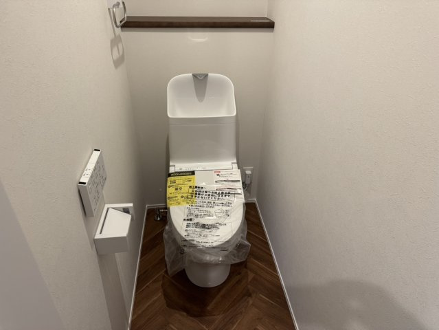 藤枝市　瀬戸新屋　新築住宅　5LDKのトイレ