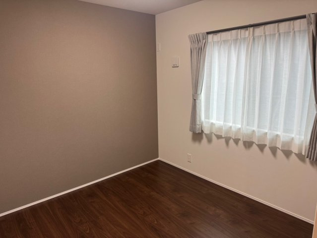 藤枝市　瀬戸新屋　新築住宅　5LDKの洋室