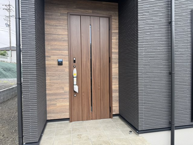 藤枝市　瀬戸新屋　新築住宅　5LDKの玄関