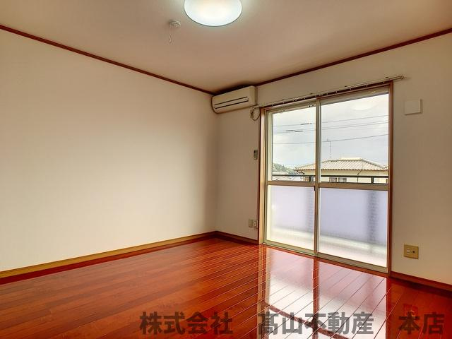 エルカーサの洋室