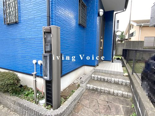 【仲介手数料０円】藤沢市亀井野　中古一戸建てのエントランス|藤沢市亀井野　中古一戸建て