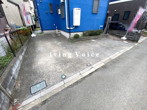 【仲介手数料０円】藤沢市亀井野　中古一戸建ての駐車場|藤沢市亀井野　中古一戸建て