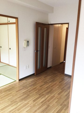 大阪市阿倍野区相生通１丁目の賃貸マンションの居間・リビング