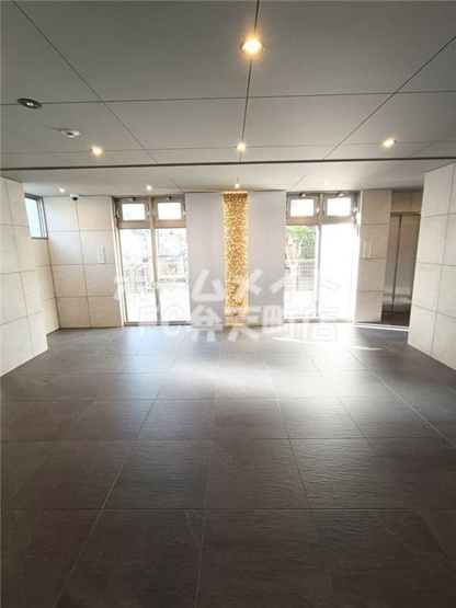 【ロビー】 | セオリー大阪ハーバーDOOR