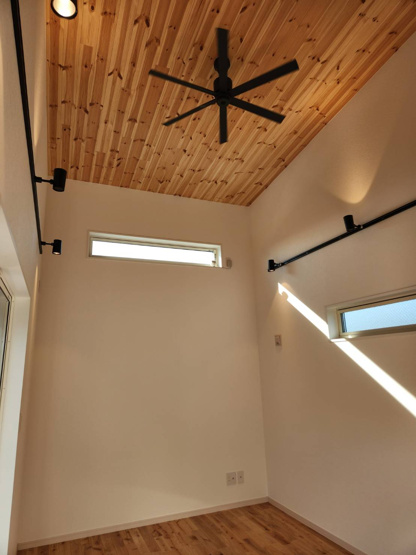 【居間・リビング】 | 茅ヶ崎市柳島海岸新築分譲住宅　全３棟