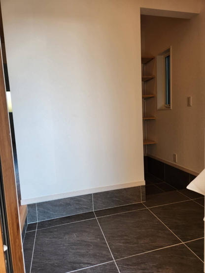 【玄関】 | 茅ヶ崎市柳島海岸新築分譲住宅　全３棟