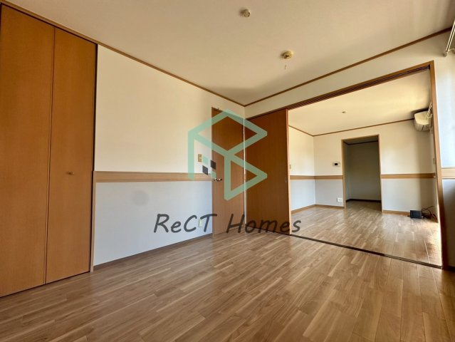 コンフォート加茂の居間・リビング