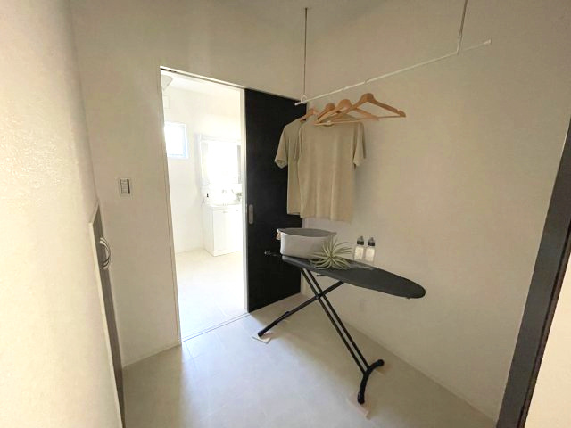 西区井口１丁目　№36136のランドリースペース|雨の日でも快適に
干せます◎