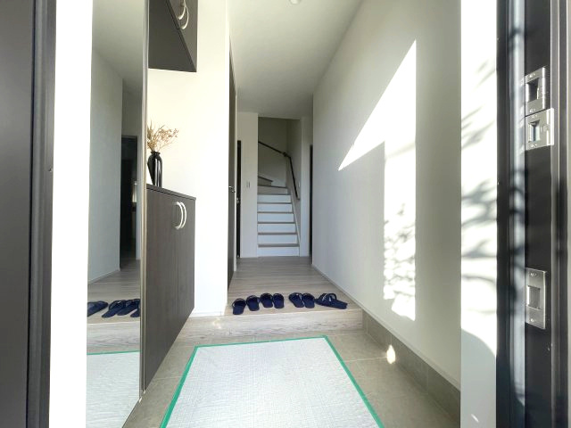 西区井口１丁目　№36136の玄関|落ち着く空間です。