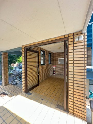 【エントランス】 | 谷川第2マンション