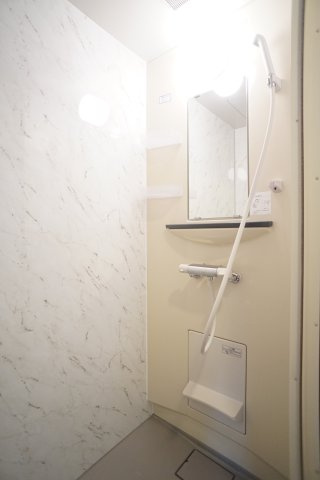 市川３丁目のシャワールーム