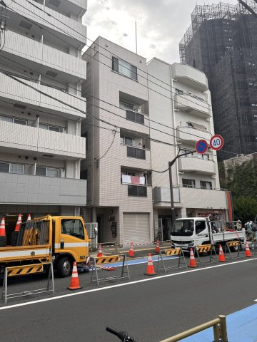 フラッツ白山の外観