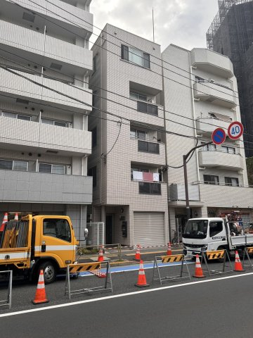 フラッツ白山の外観