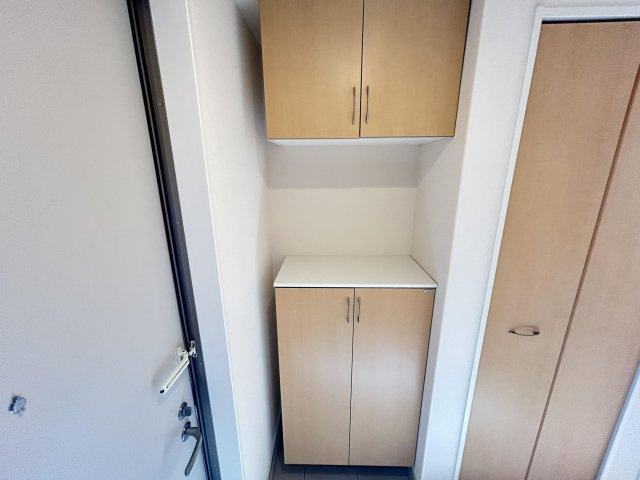 【玄関】 | レジェンドⅡ | ＊別部屋の写真です