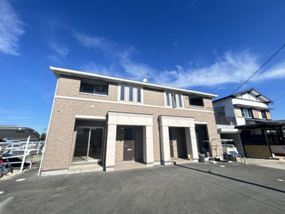 【外観】 | レジェンドⅡ | 周りに大きな建物がなく、日当たり良好です！