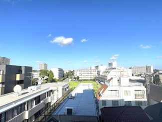 【展望】 | 頬をなでる優しい風を感じることが出来ます。つい深呼吸をしたくなる気持ちの良い眺望を楽しみましょう。