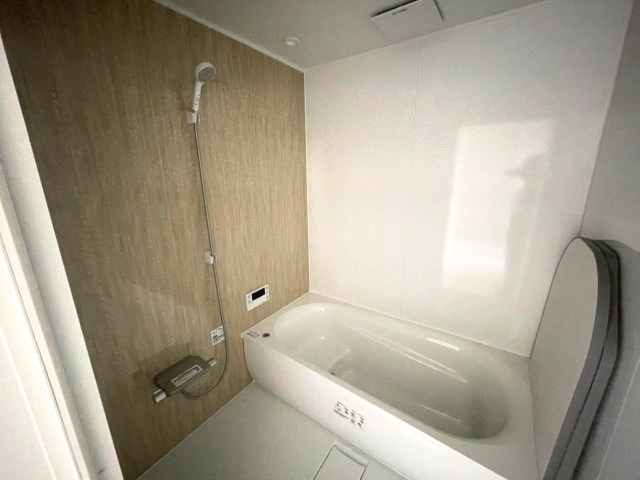 西区井口１丁目　№36137の浴室|節水効果がある
エコベンチ付き
