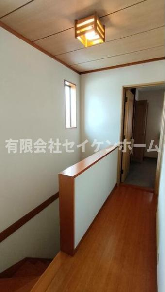 鴻巣市ひばり野1丁目　中古住宅の内装