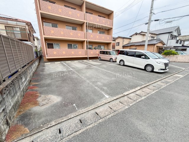 Lino24の駐車場|駐車スペースもあります☆