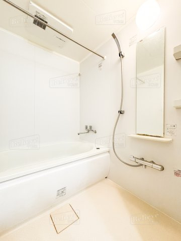 Lino24の浴室|浴室乾燥機付きのお風呂です♪