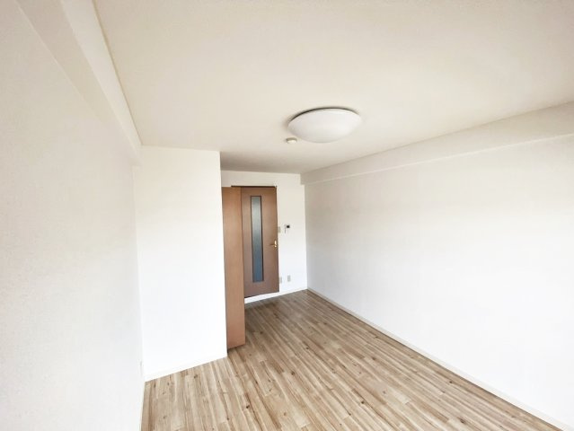 クレール宝塚Ⅱの居間・リビング