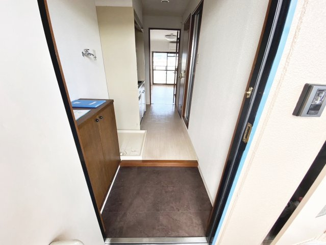 クレール宝塚Ⅱの玄関