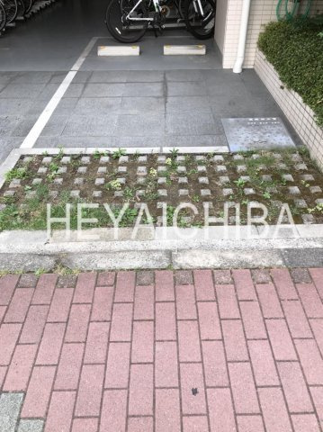 リアルテ亀戸の駐車場