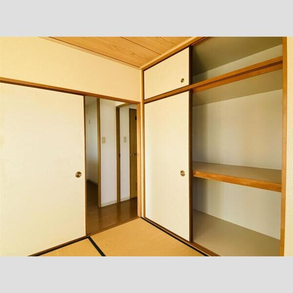 ルピナス南大路の収納