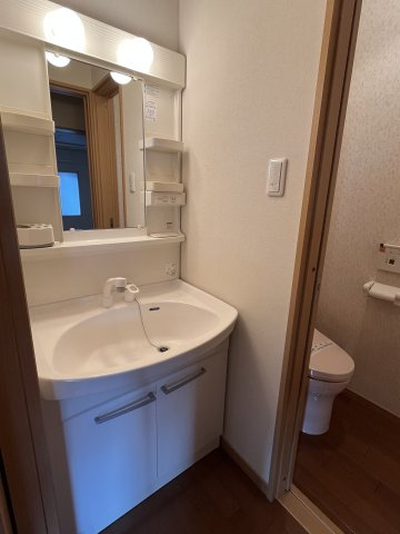 ローズガーデンの洗面所