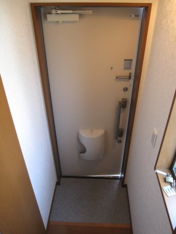 アムールSEIWAの玄関