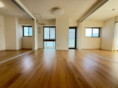 【居間・リビング】 | ハイデンス梅ヶ枝