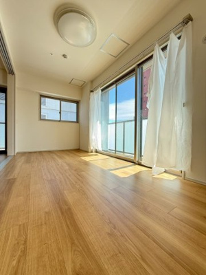 【居間・リビング】 | ハイデンス梅ヶ枝