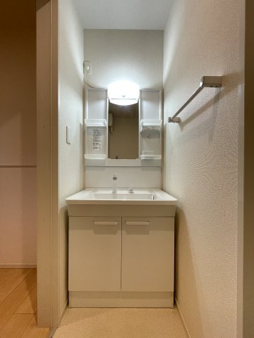 Ａｖｅｎｉｒ　Ⅱの洗面所