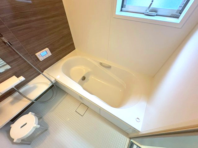 小野市中町　中古建ての浴室