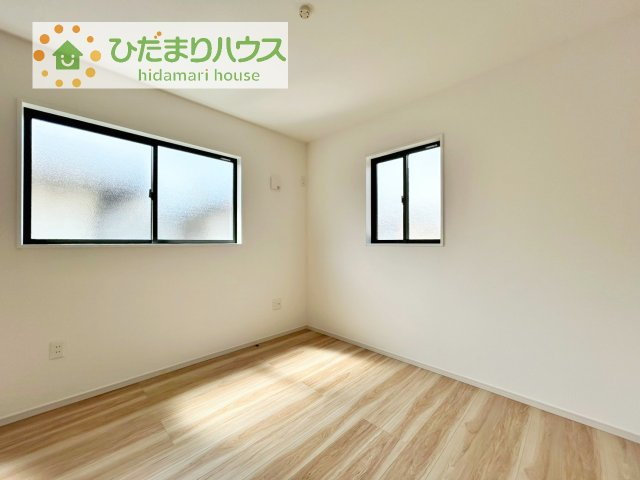 【洋室】 | 我孫子市つくし野8期　新築戸建 | 窓が多く、明るい空間を演出してくれます(*^^*)