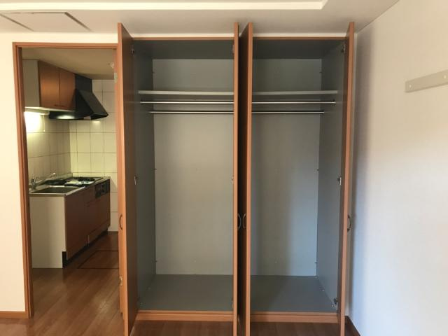 リバーサイド鳥居の収納|クローゼット