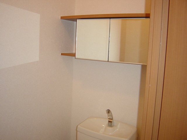 リバーサイド鳥居の収納|トイレ収納