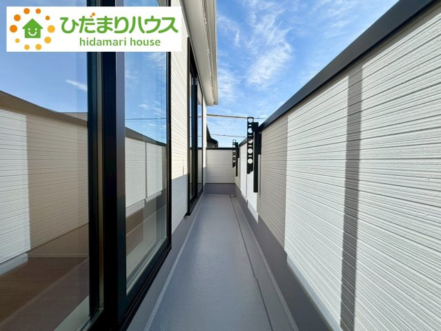 野田七光台24-1期　新築戸建　1号棟のバルコニー|広々としたバルコニー。お洗濯物もぜーんぶ干せちゃいます！！						
