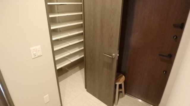 プラウドタワー渋谷の玄関